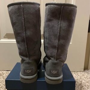 UGG classic tall boot